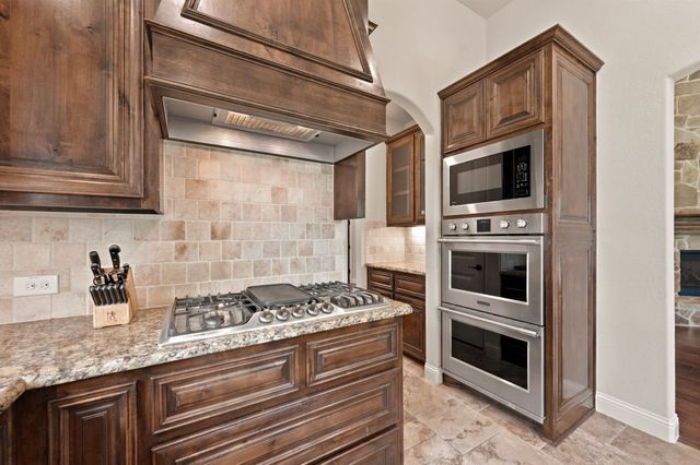 4008 Las Colina Drive, Fort Worth, TX 76179