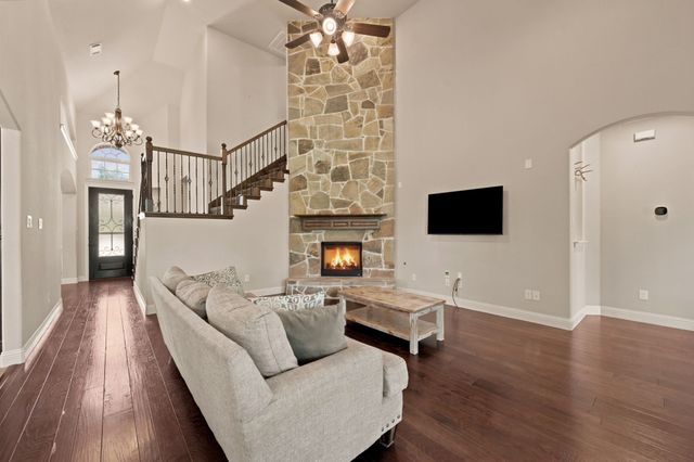 4008 Las Colina Drive, Fort Worth, TX 76179