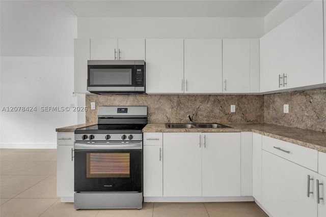 7537 NW 3rd Ave, Miami, FL 33150