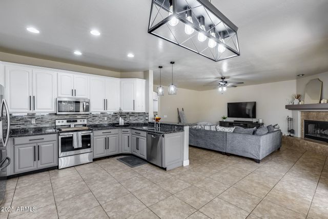 13888 W WILSHIRE Drive, Goodyear, AZ 85395