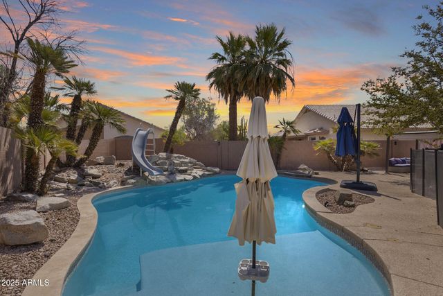 13888 W WILSHIRE Drive, Goodyear, AZ 85395