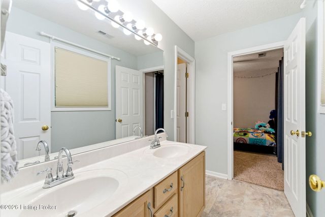 4707 Tuscany Way, Louisville, KY 40299