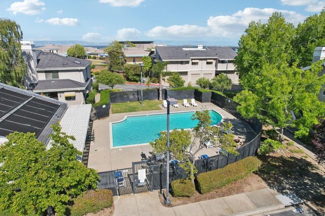 145 Albacore Lane, Foster City, CA 94404