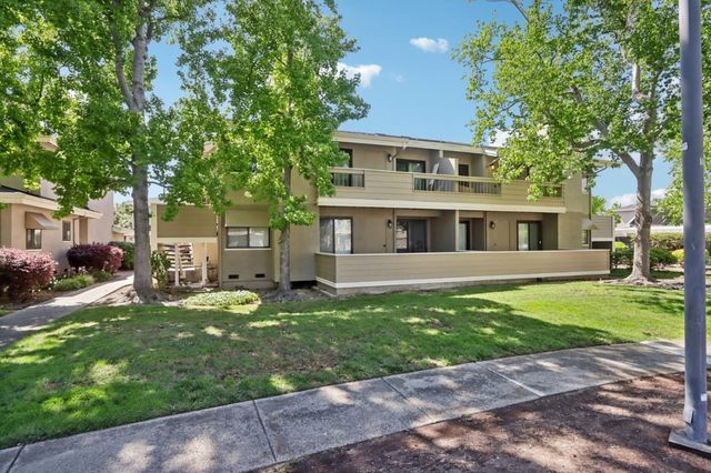145 Albacore Lane, Foster City, CA 94404