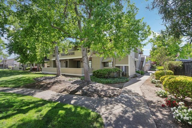 145 Albacore Lane, Foster City, CA 94404