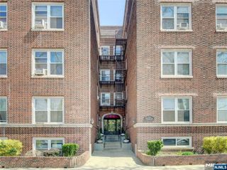 7411 Boulevard East 405, North Bergen, NJ 07047