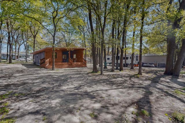 262 Briggs Boulevard, East Tawakoni, TX 75472