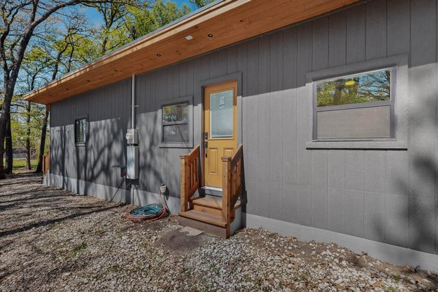 262 Briggs Boulevard, East Tawakoni, TX 75472