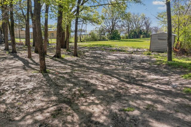 262 Briggs Boulevard, East Tawakoni, TX 75472