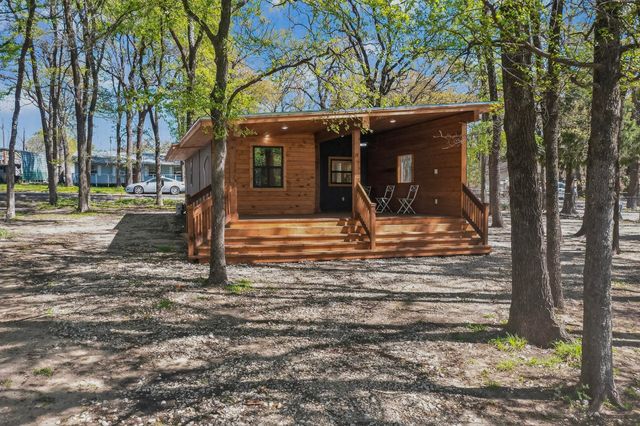 262 Briggs Boulevard, East Tawakoni, TX 75472