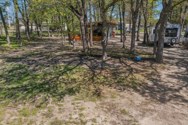 262 Briggs Boulevard, East Tawakoni, TX 75472