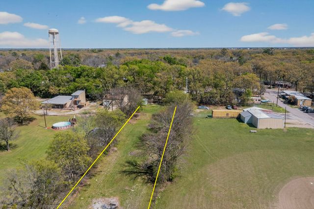 262 Briggs Boulevard, East Tawakoni, TX 75472
