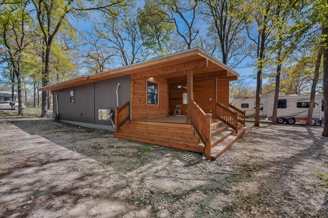 262 Briggs Boulevard, East Tawakoni, TX 75472