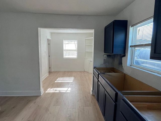 3711 Guaranty Street, Dallas, TX 75215