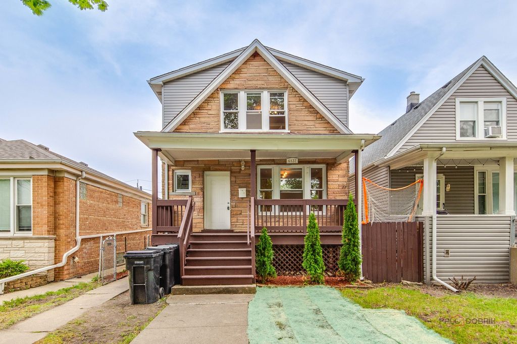 6137 W Giddings Street, Chicago, IL 60630