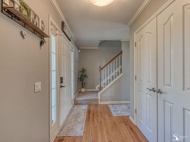 849 Regents Park, Monroe Twp, MI 48161