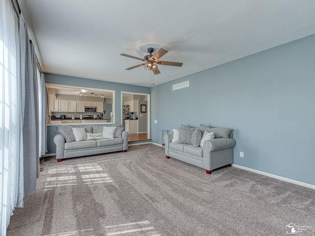 849 Regents Park, Monroe Twp, MI 48161