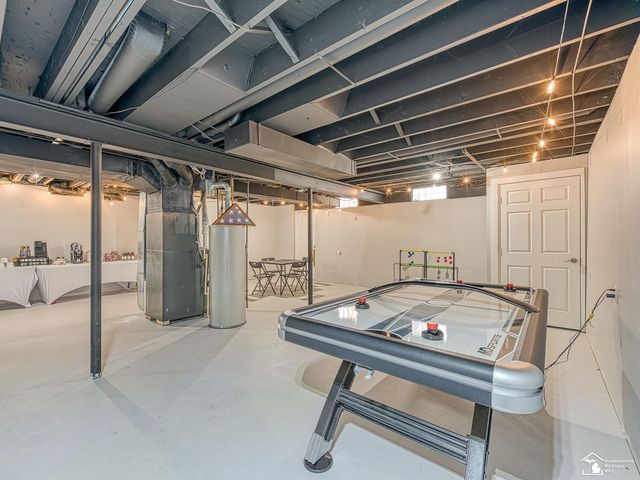 849 Regents Park, Monroe Twp, MI 48161