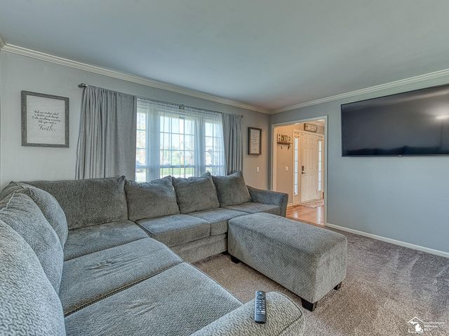 849 Regents Park, Monroe Twp, MI 48161