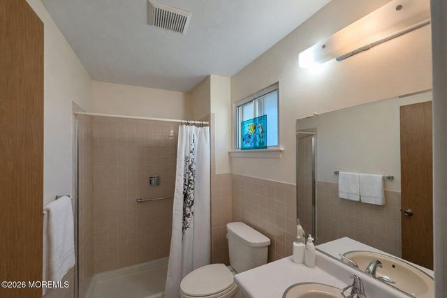 29 Moccasin Drive, Whiting, NJ 08759