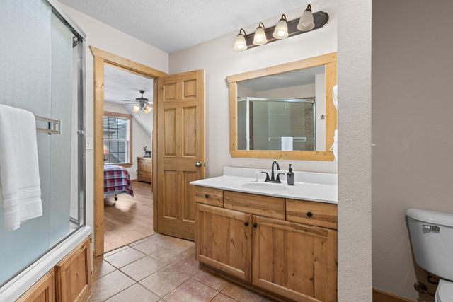 27 Bells Avenue, Branson West, MO 65737