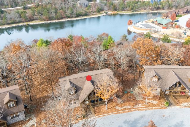 27 Bells Avenue, Branson West, MO 65737