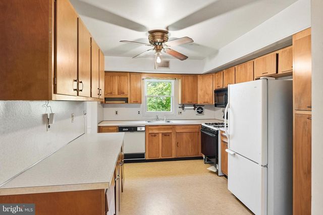 536 WILLIAMSBURG LN, Odenton, MD 21113