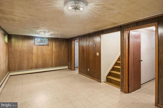 536 WILLIAMSBURG LN, Odenton, MD 21113