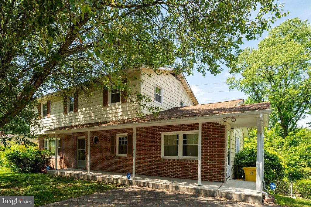 536 WILLIAMSBURG LN, Odenton, MD 21113