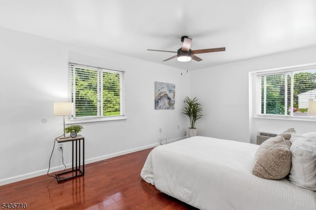 12 Norwich Pl 12, Franklin Twp., NJ 08873
