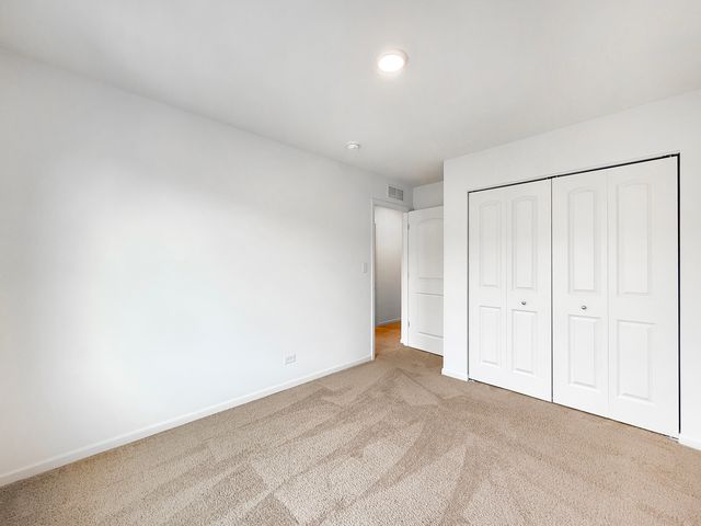 2385 Upland Road, Pingree Grove, IL 60140