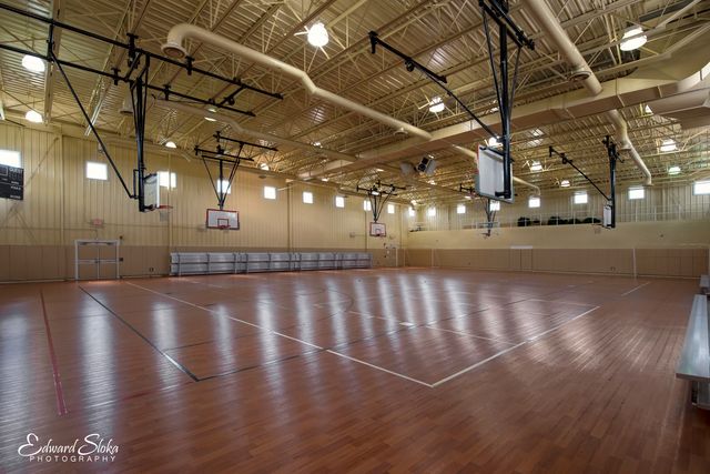 2385 Upland Road, Pingree Grove, IL 60140