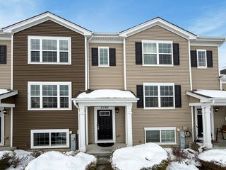 2385 Upland Road, Pingree Grove, IL 60140