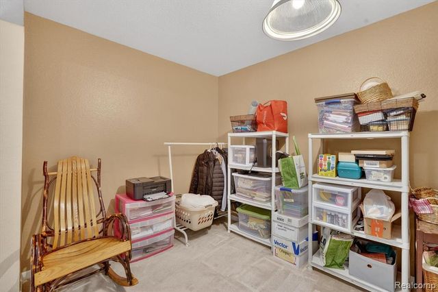 613 Curzon Court 203, Howell, MI 48843