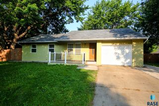 3601 S Holbrook Ave Avenue, Sioux Falls, SD 57106