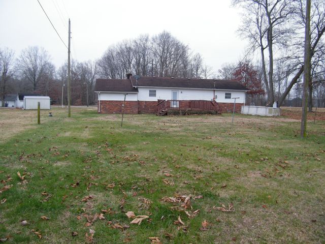 495 Froedge Dr, Lafayette, TN 37083