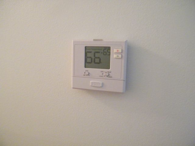 495 Froedge Dr, Lafayette, TN 37083