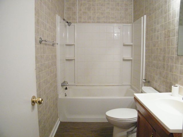 495 Froedge Dr, Lafayette, TN 37083