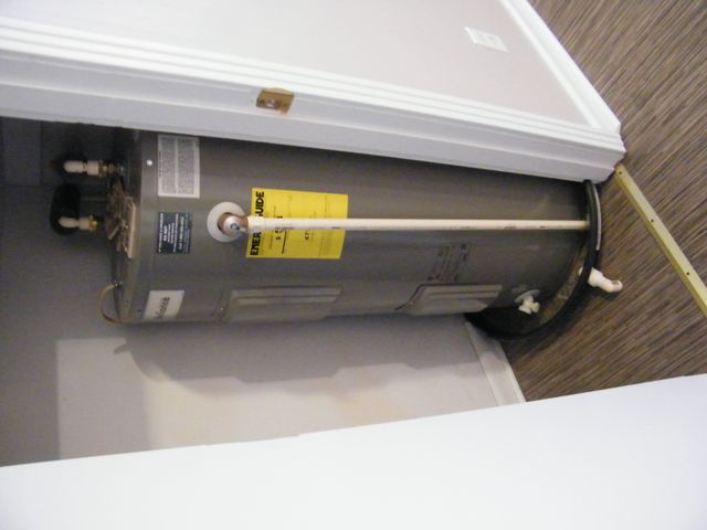 495 Froedge Dr, Lafayette, TN 37083