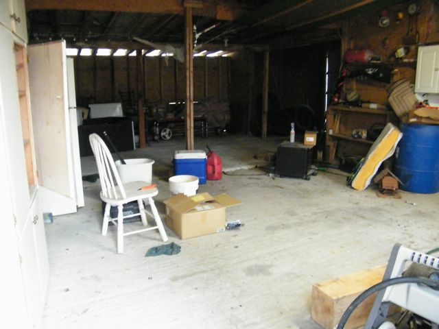 495 Froedge Dr, Lafayette, TN 37083