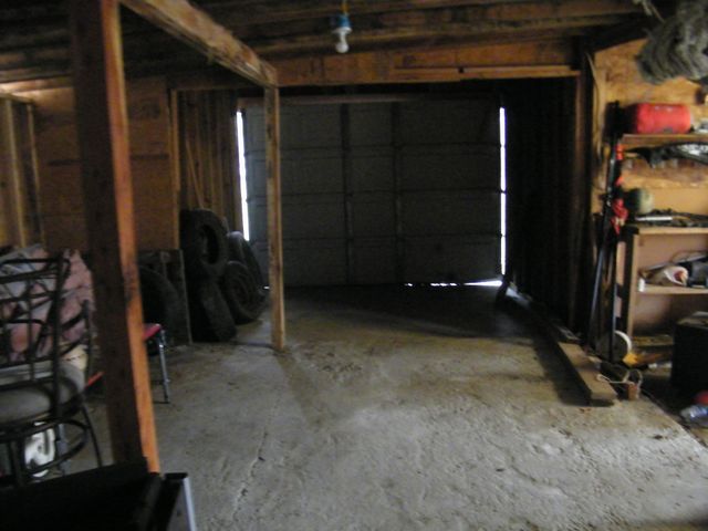 495 Froedge Dr, Lafayette, TN 37083