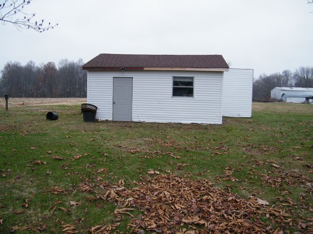 495 Froedge Dr, Lafayette, TN 37083