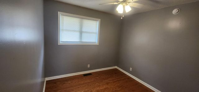 2031 Lintwood Drive, Clarksville, TN 37042