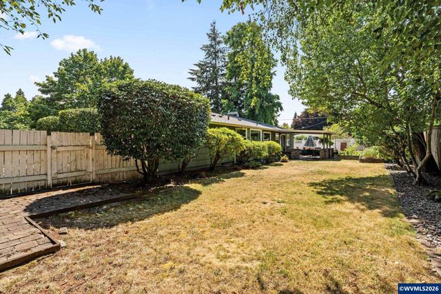 329 Moonlight Av SE, Salem, OR 97302