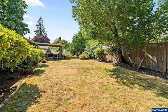 329 Moonlight Av SE, Salem, OR 97302