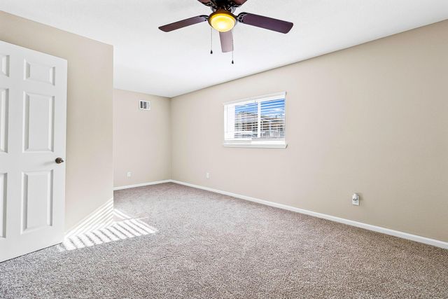 416 Kickapoo Dr, Livingston, TX 77351