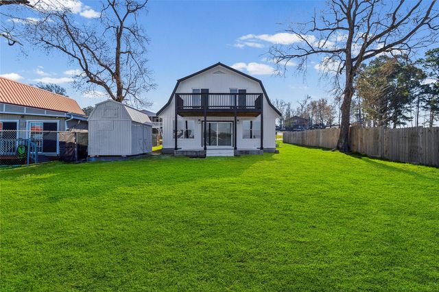 416 Kickapoo Dr, Livingston, TX 77351