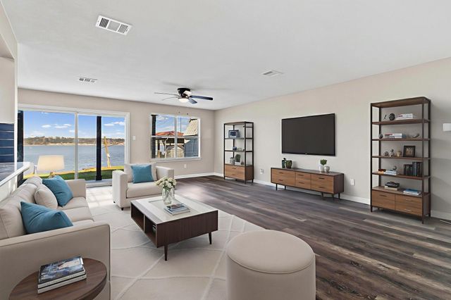 416 Kickapoo Dr, Livingston, TX 77351