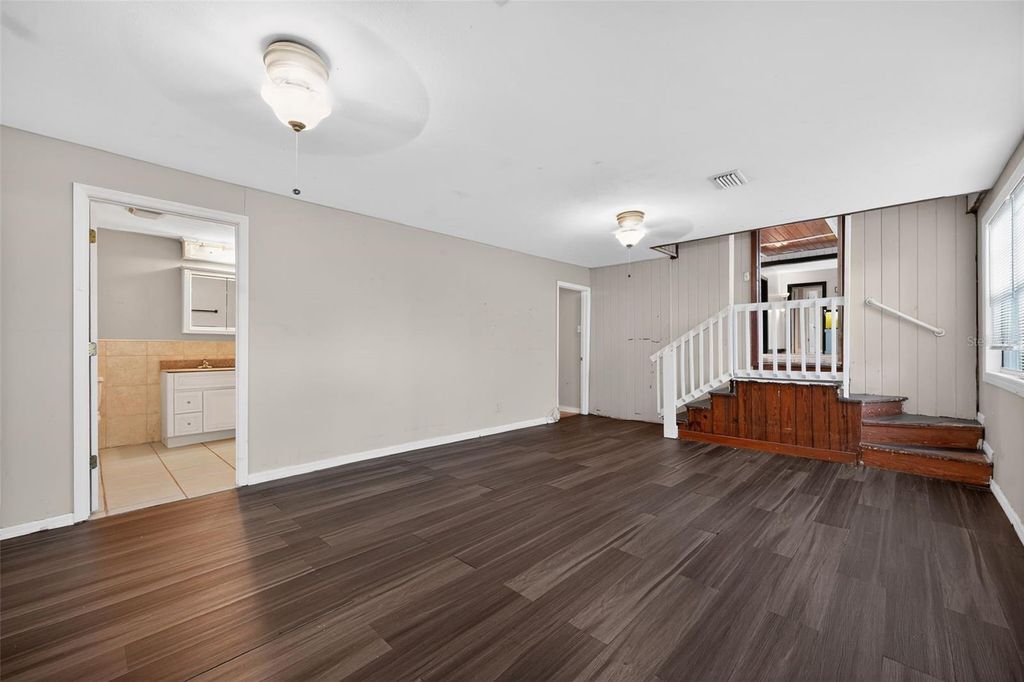 Image 17 of property listing at 2285 LAKE DRIVE, Jacksonville, FL 32246