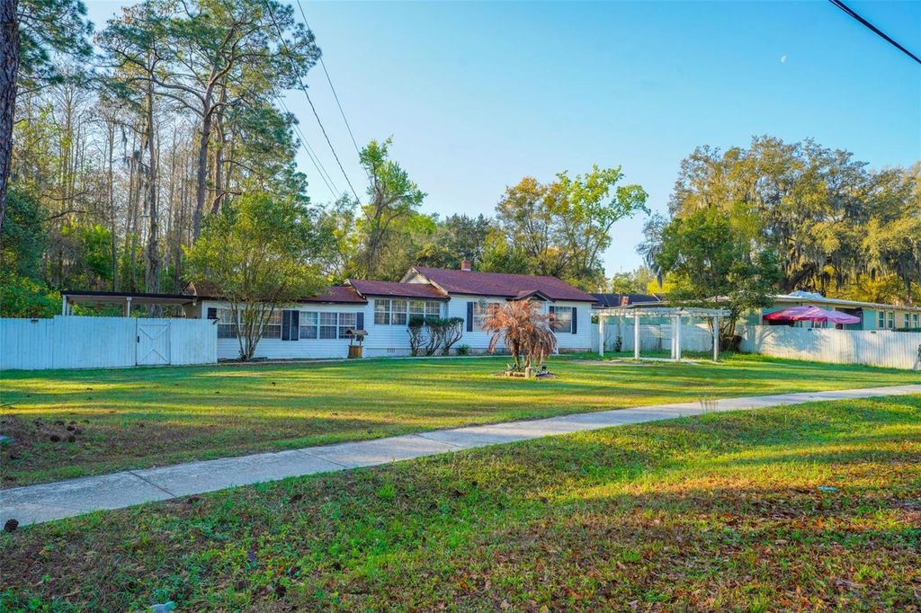 Image 3 of property listing at 2285 LAKE DRIVE, Jacksonville, FL 32246